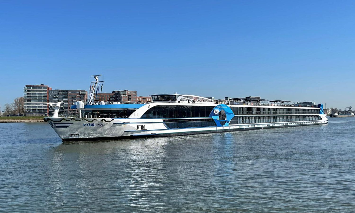 Viva One — viva cruises