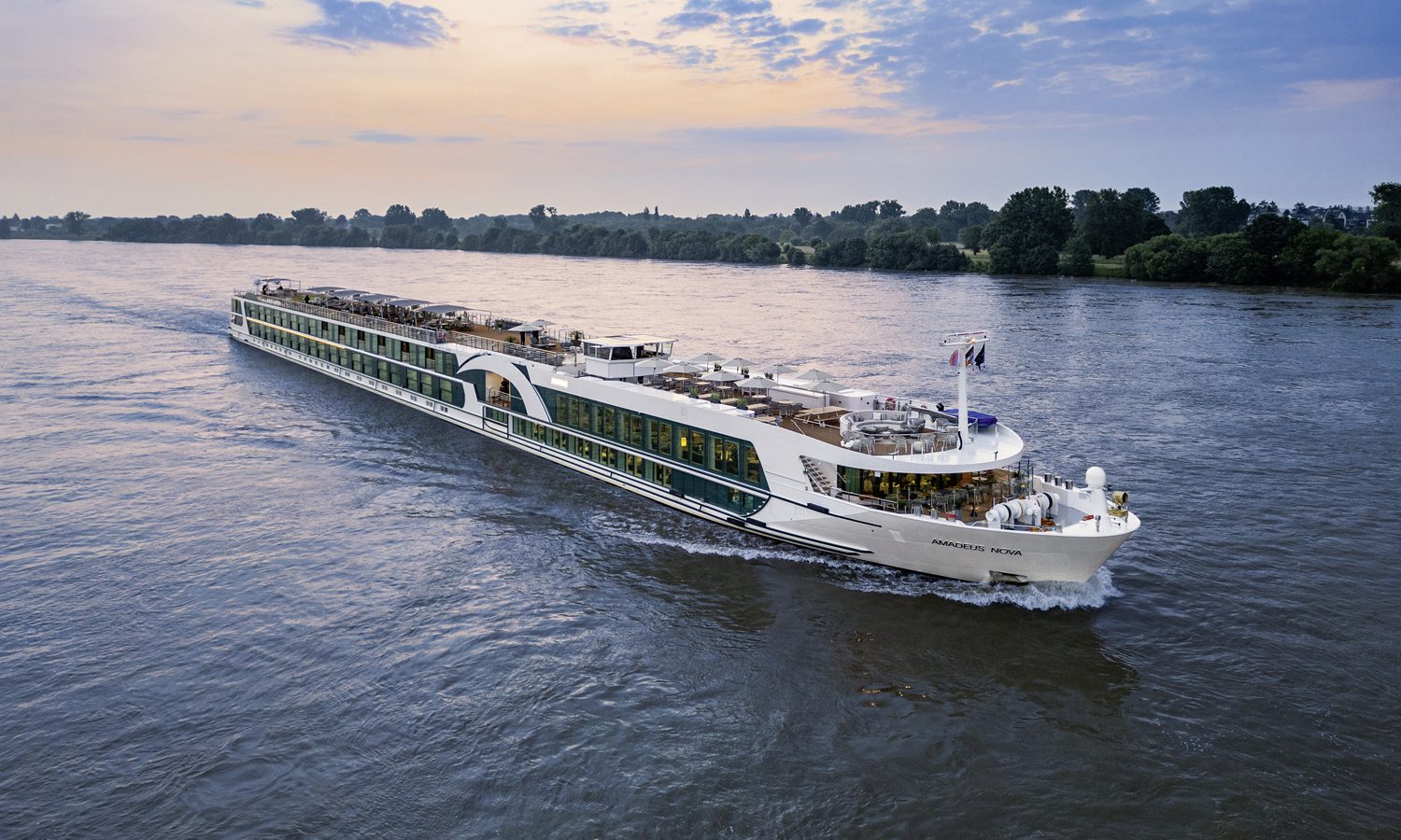 Amadeus Nova — luftner cruises