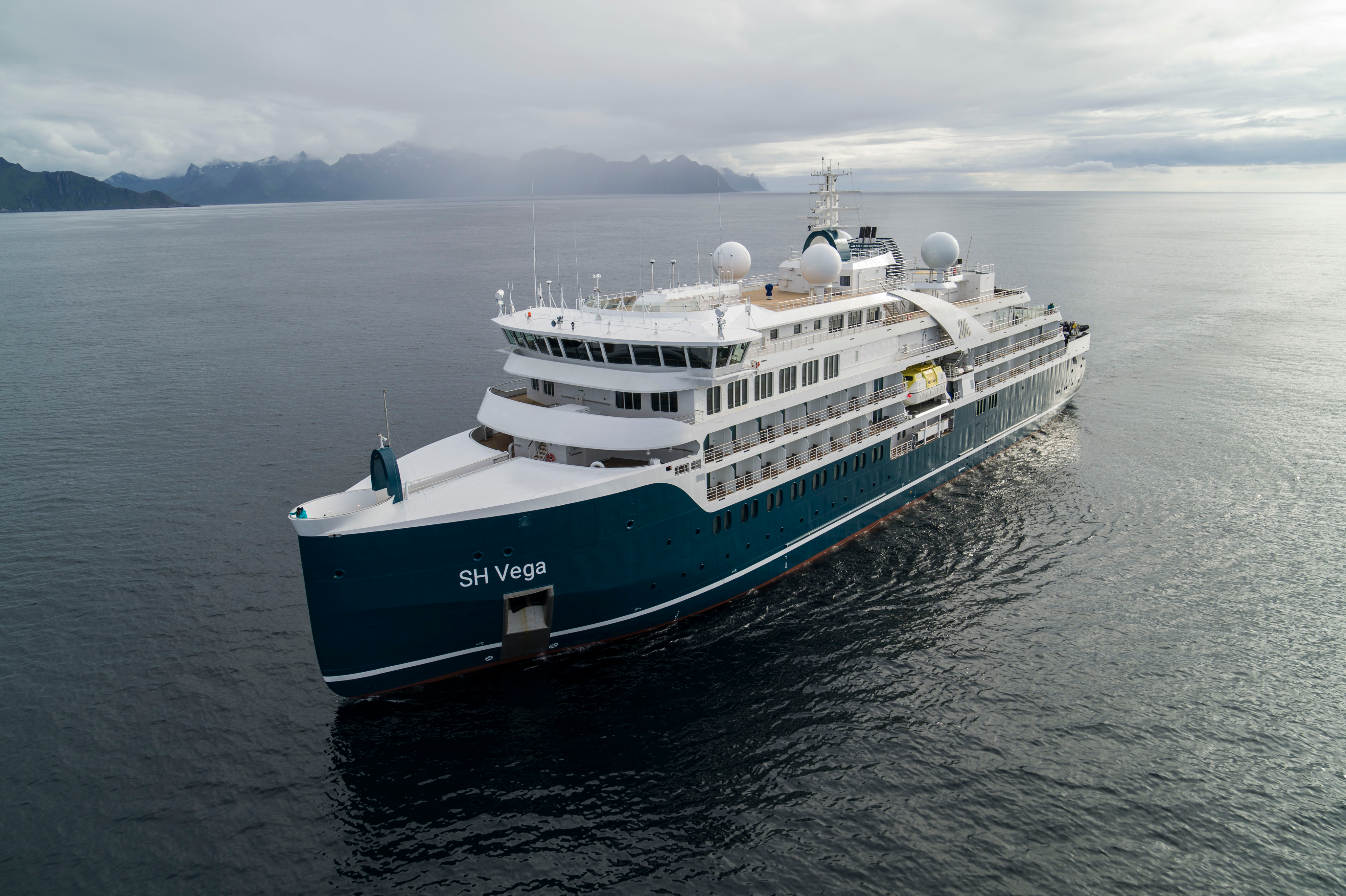 SH Vega in poolwateren