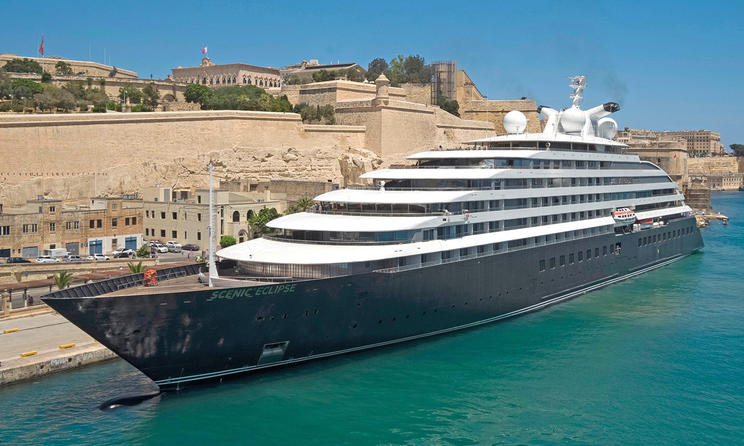 Scenic Eclipse op zee, foto van Patrick Parez