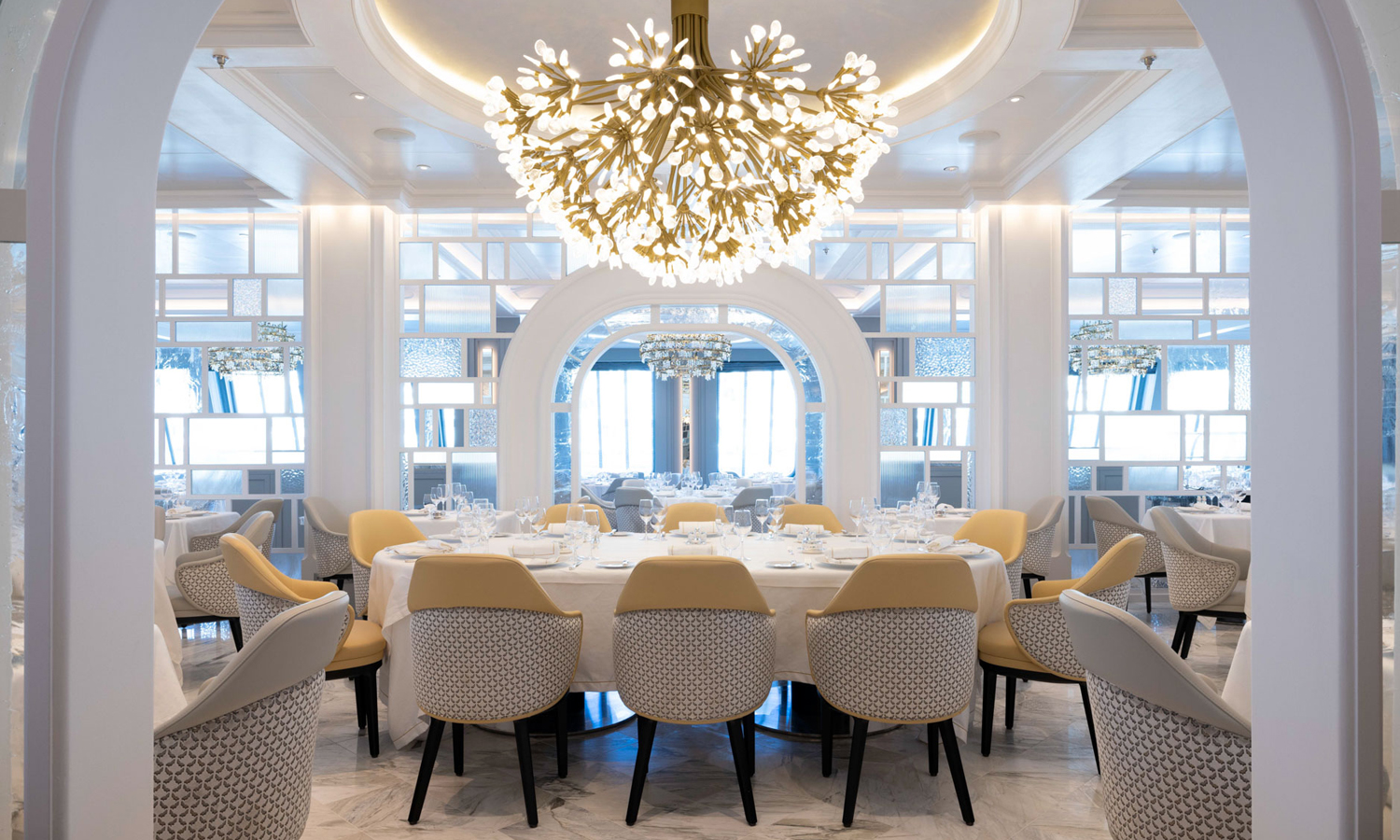 Restaurant aan boord van Oceania Vista