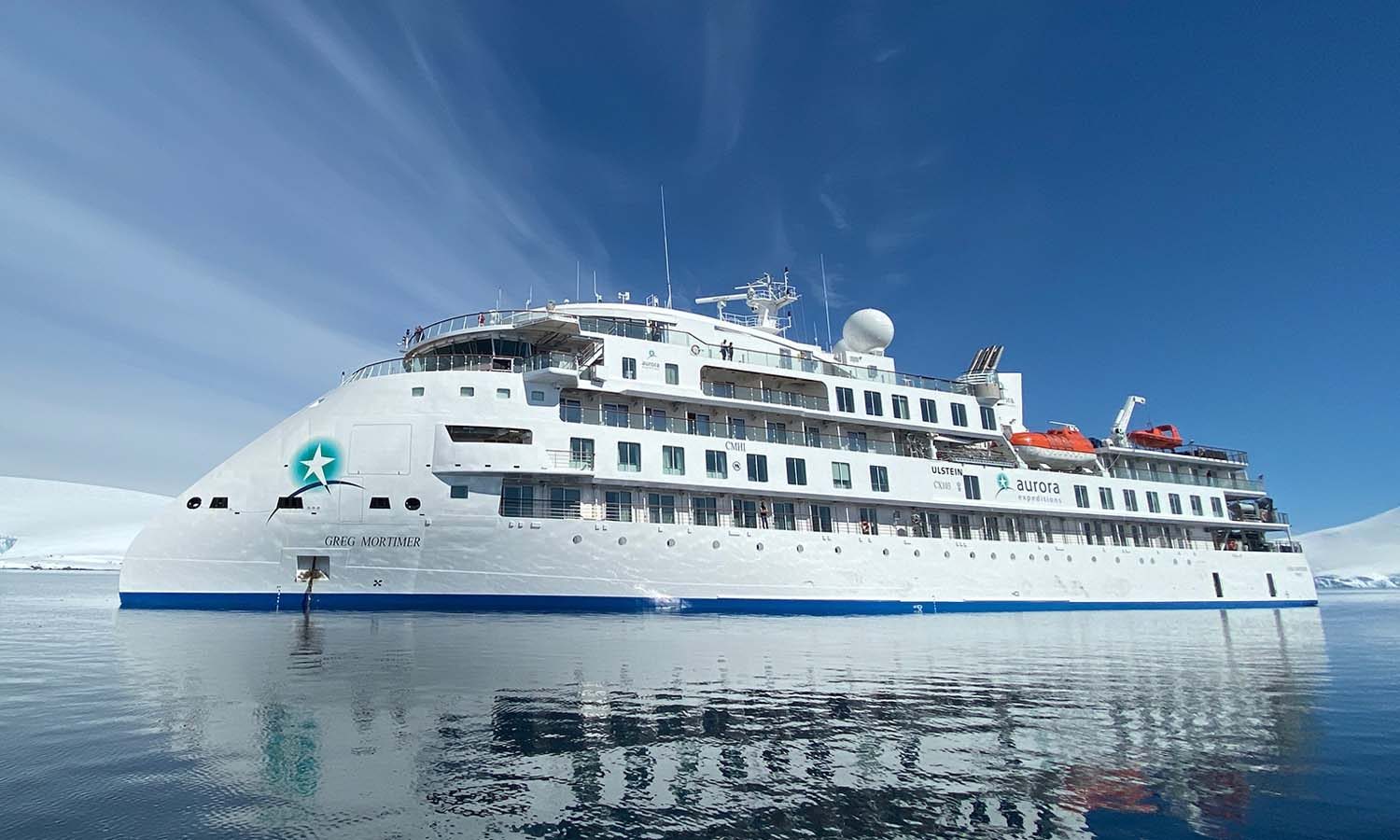 Greg Mortimer (charter Aurora Expeditions) — aurora expeditions