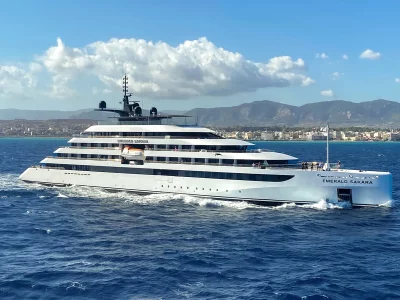 Emerald-Sakara-Sets-Sail-in-Greece-website