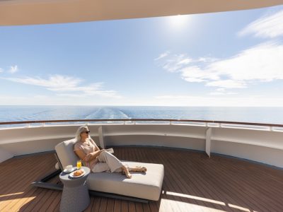 GRA-Grandeur-Signature-Suite-Lifestyle-Balcony_2026-03-04_13-16-45-groot