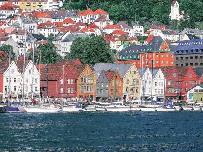 holland-america-line-fr-hal-noorwegen-bergen-002-scaled