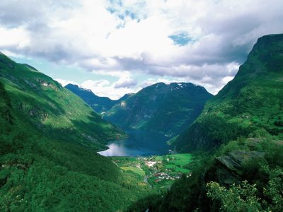 holland-america-line-fr-hal-noorwegen-fjorden-geiranger-003